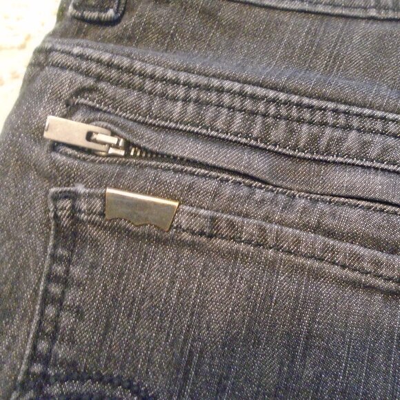 Levi's 511 Distressed black Cutoff Denim Shorts size 32 - Picture 3 of 5